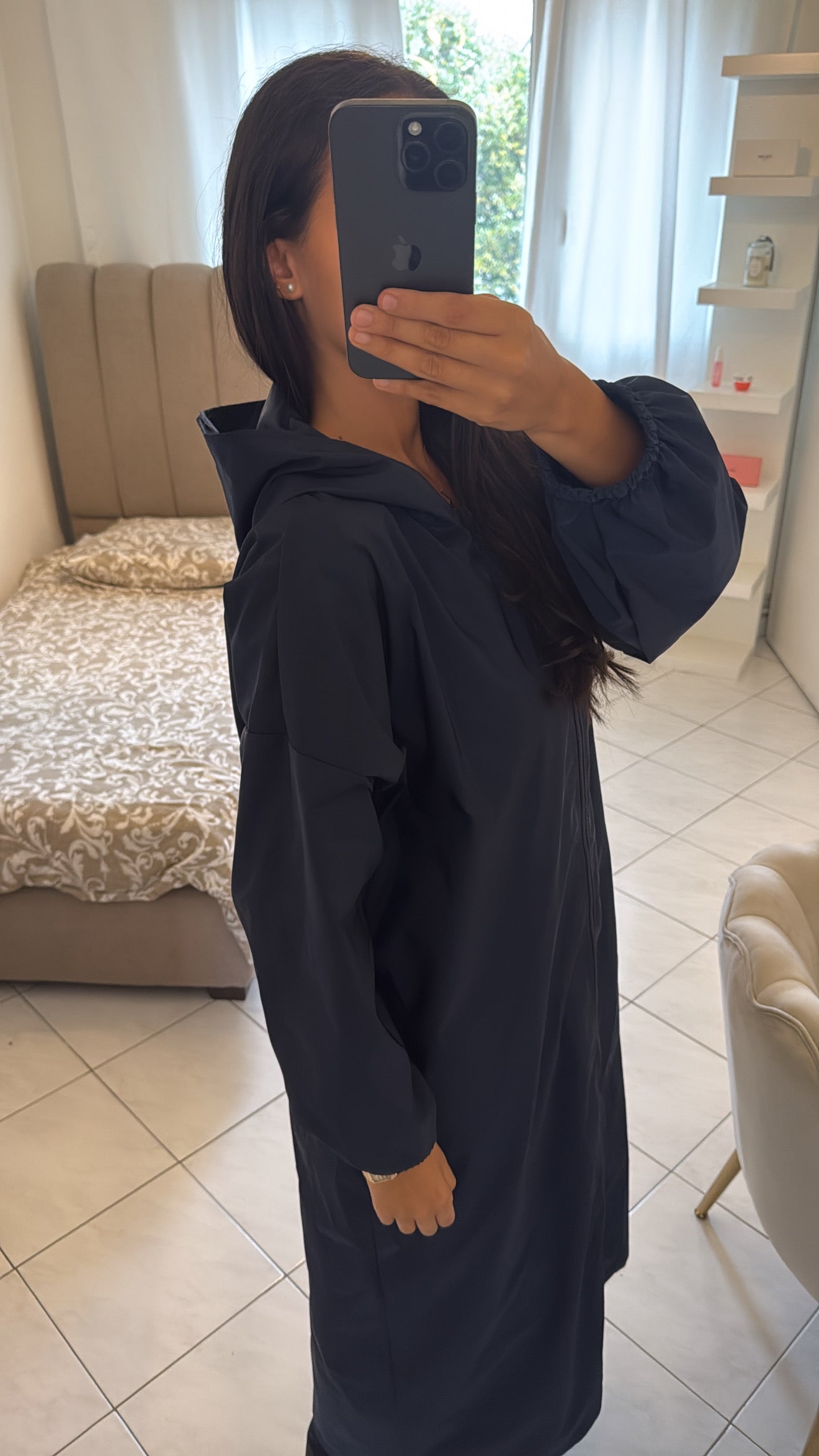 Veste imperméable à capuche bleu marine