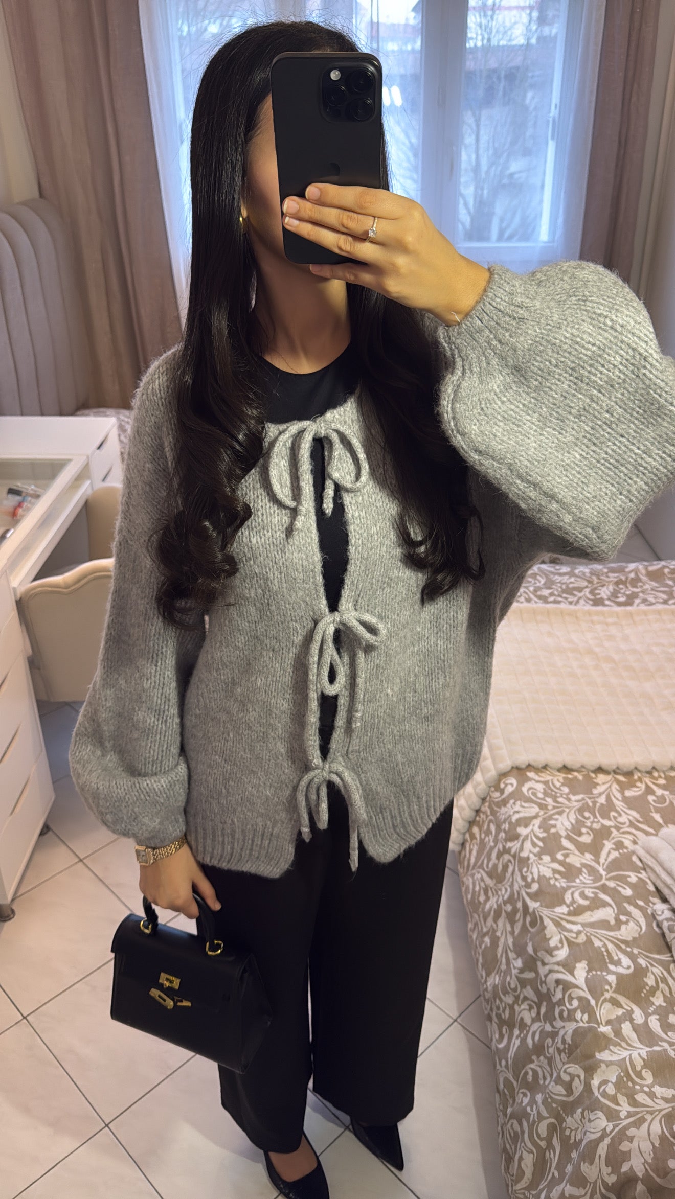 Haut à noeud gris clair