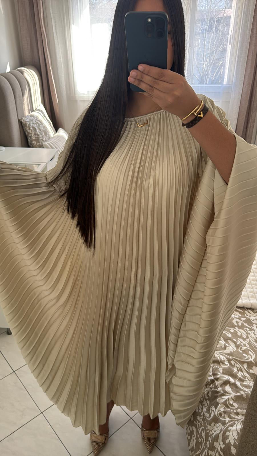 Robe plissée beige