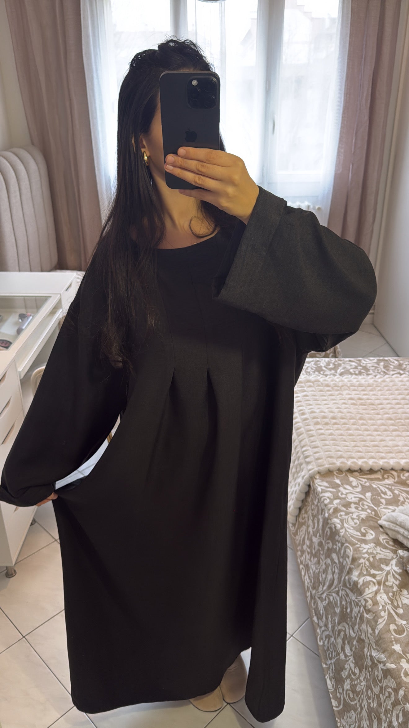 Robe naya noir