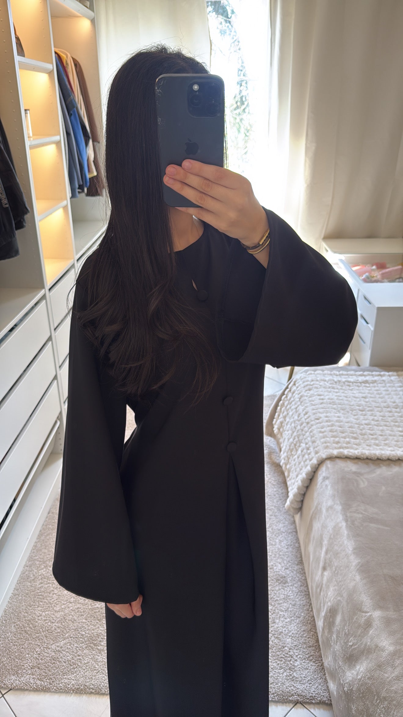 Robe Tokyo noir
