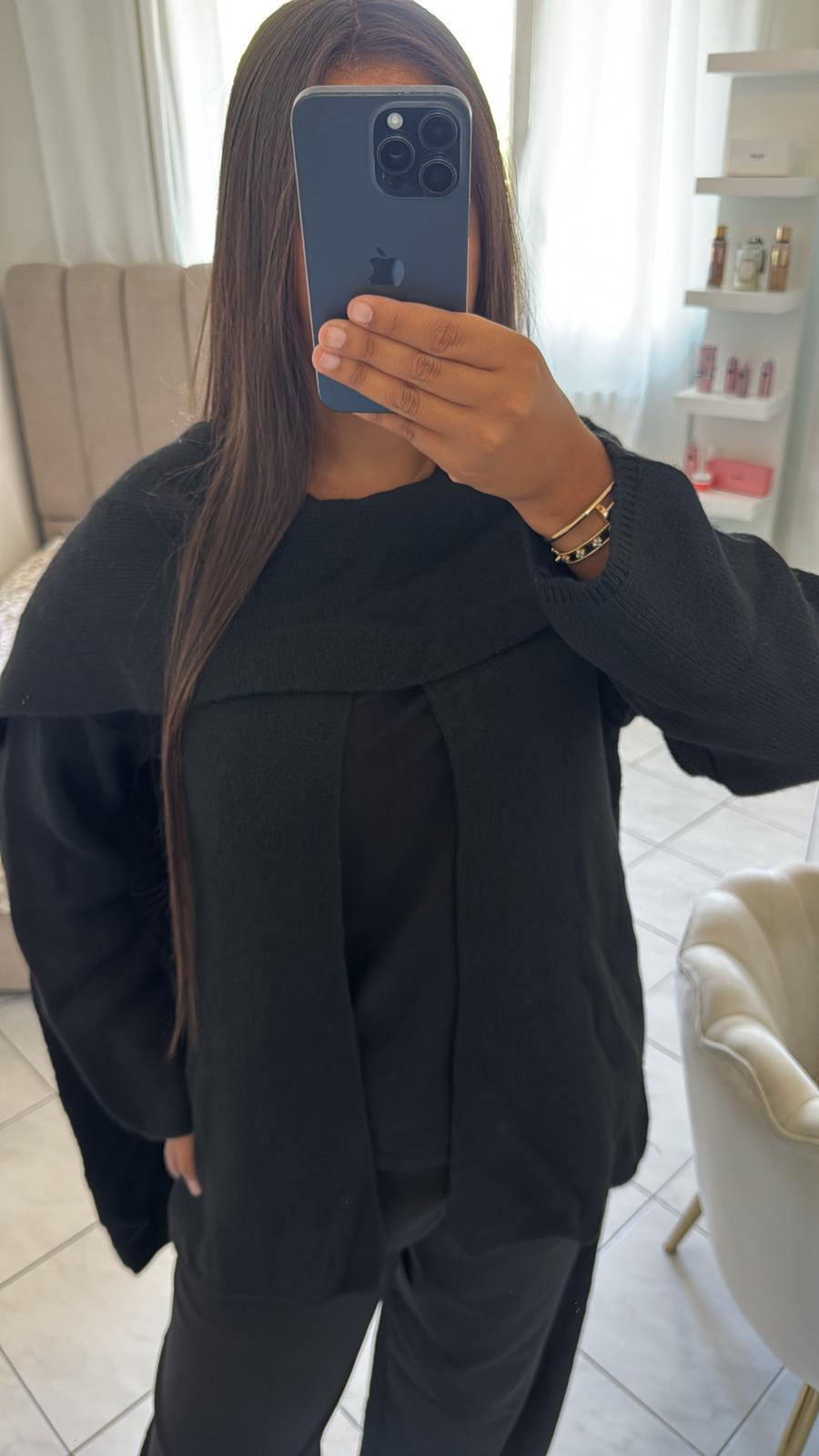 Cape en laine noir
