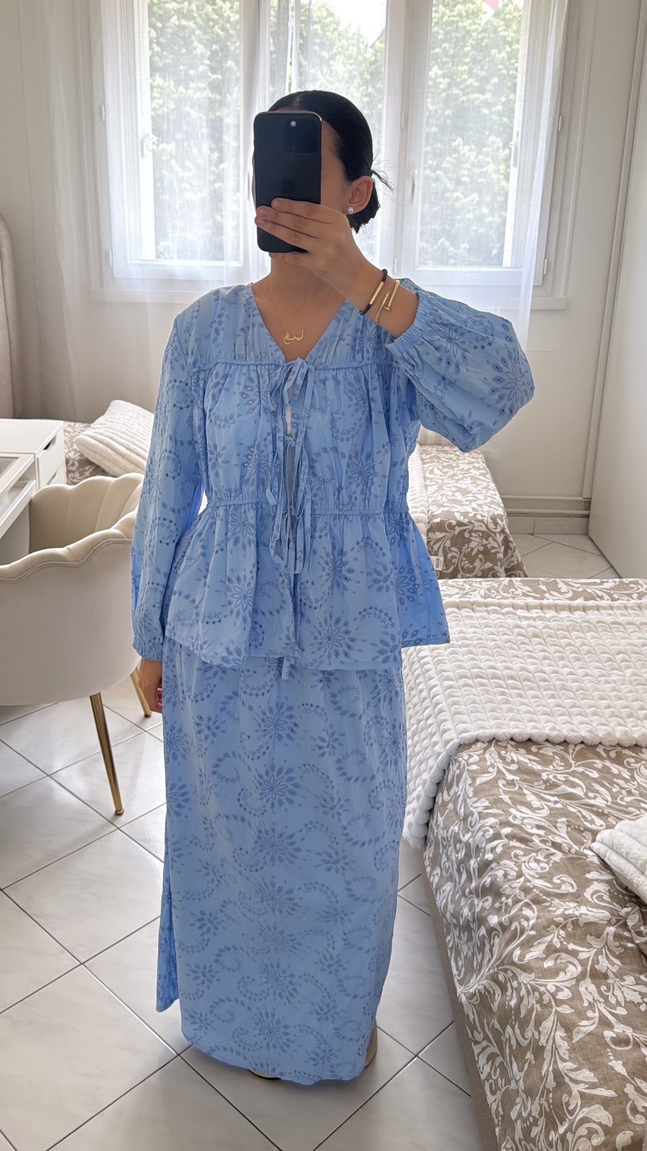 Ensemble naja bleu