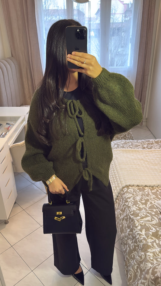 Haut à noeud vert kaki