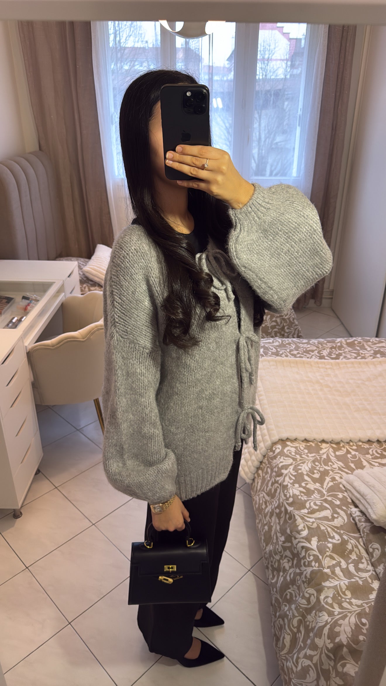 Haut à noeud gris clair