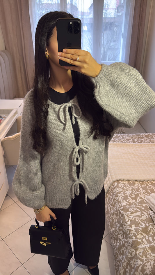 Haut à noeud gris clair